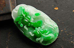 和田玉俏色雕刻艺术鉴赏