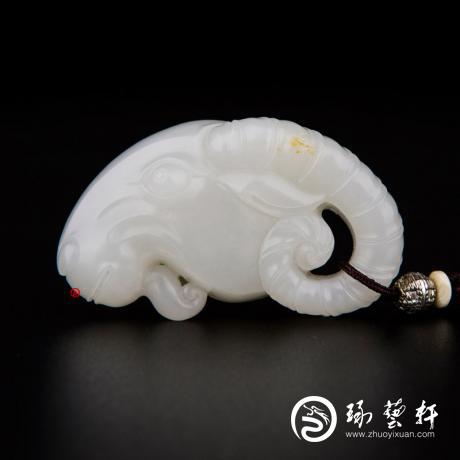 【琢艺轩】新疆和田玉洒金皮白玉籽玉挂件 领头羊 29克