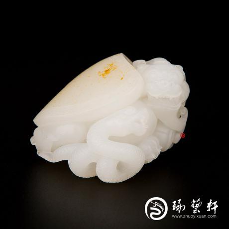 【琢艺轩】新疆和田黄皮羊脂白玉籽玉把件 玄武 95.5克