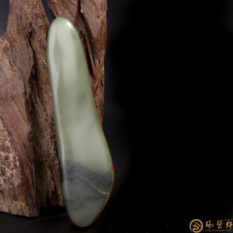 【琢艺轩】新疆和田玉沙枣青籽玉    原石 258克