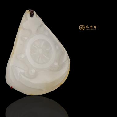 新疆和田洒金皮羊脂白籽玉挂件 起航 4.2克