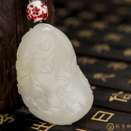 【琢艺轩】新疆和田洒金皮一级白玉籽玉挂件 抬头见喜 25.4克