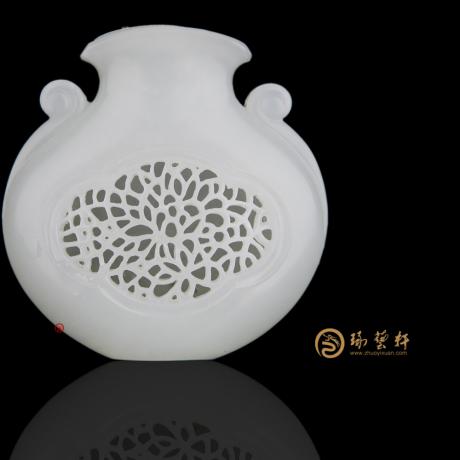 【琢艺轩】新疆和田白玉籽玉挂件 香囊 27克