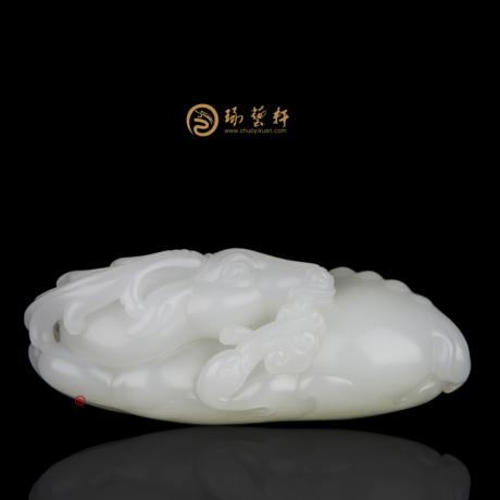 【琢艺轩】黄杨洪 新疆和田一级白籽玉把件 鹤鹿同春 111.6克