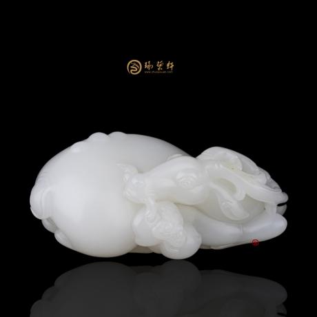 【琢艺轩】黄杨洪 新疆和田黄皮羊脂白籽玉把件 福禄寿 122.7克