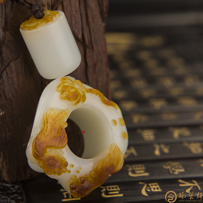 皮色籽料和光白籽你喜欢哪个？